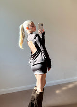 Carica l&#39;immagine nel visualizzatore di Gallery, Vestito 9
