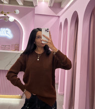 Carica l&#39;immagine nel visualizzatore di Gallery, Maglione 1
