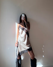 Carica l&#39;immagine nel visualizzatore di Gallery, Abito Pizzo
