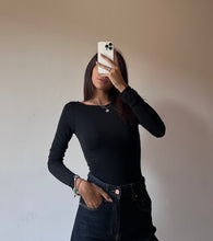 Carica l&#39;immagine nel visualizzatore di Gallery, Maglia Basic
