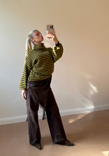 Carica l&#39;immagine nel visualizzatore di Gallery, Maglione Righe
