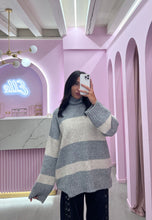 Carica l&#39;immagine nel visualizzatore di Gallery, Maglione Righe
