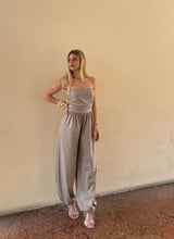 Carica l'immagine nel visualizzatore di Gallery, Jumpsuit 2
