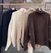 Carica l&#39;immagine nel visualizzatore di Gallery, Maglione Teddy
