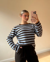 Carica l'immagine nel visualizzatore di Gallery, Maglione Righe
