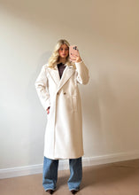 Carica l'immagine nel visualizzatore di Gallery, Cappotto
