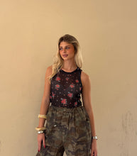 Carica l'immagine nel visualizzatore di Gallery, Canotta Fiori
