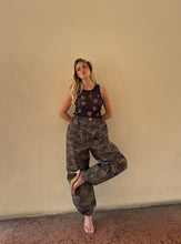 Carica l'immagine nel visualizzatore di Gallery, Pantalone 9
